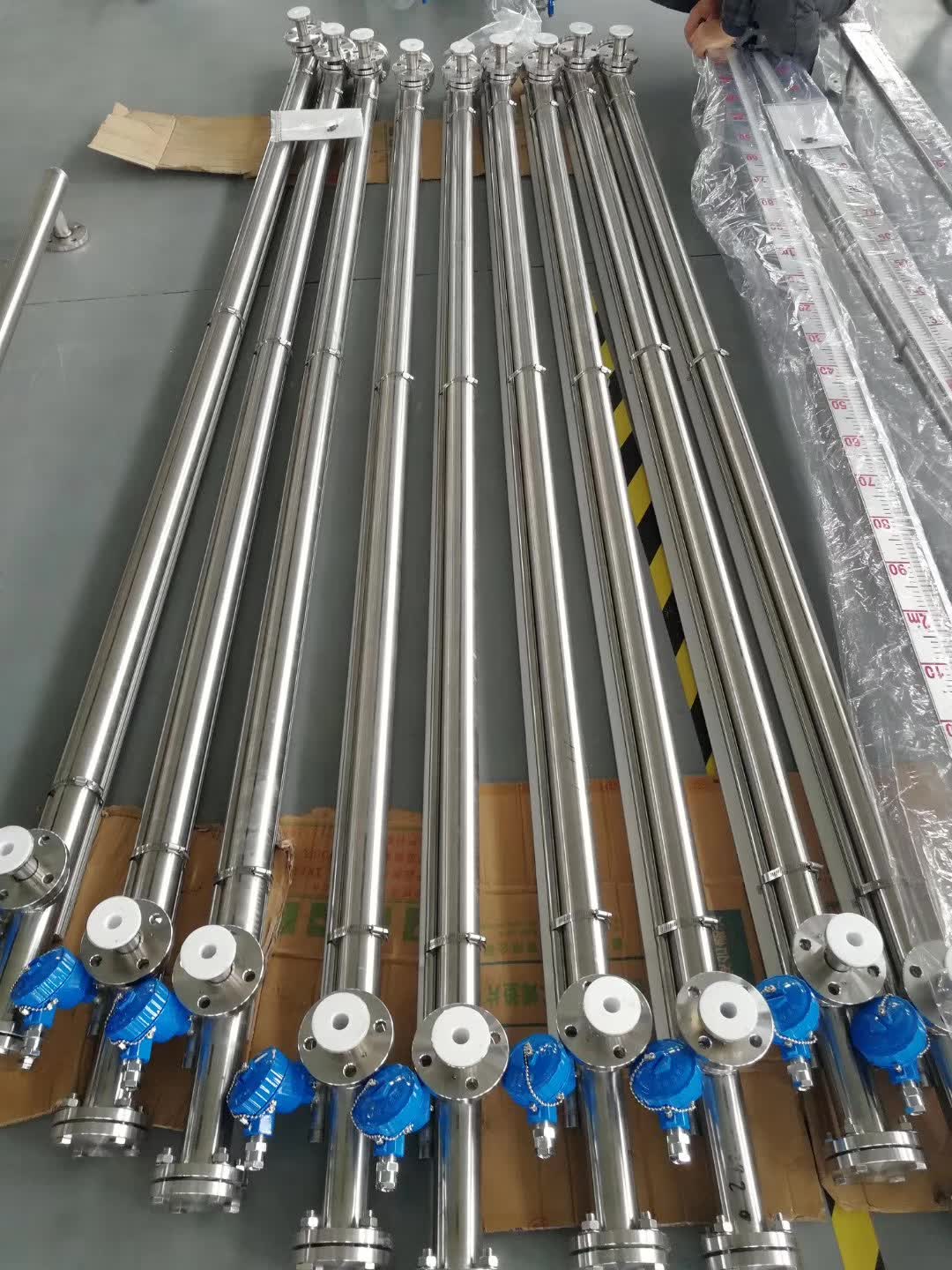 耐腐蝕襯四氟磁翻板液位計(jì)，酸堿用
