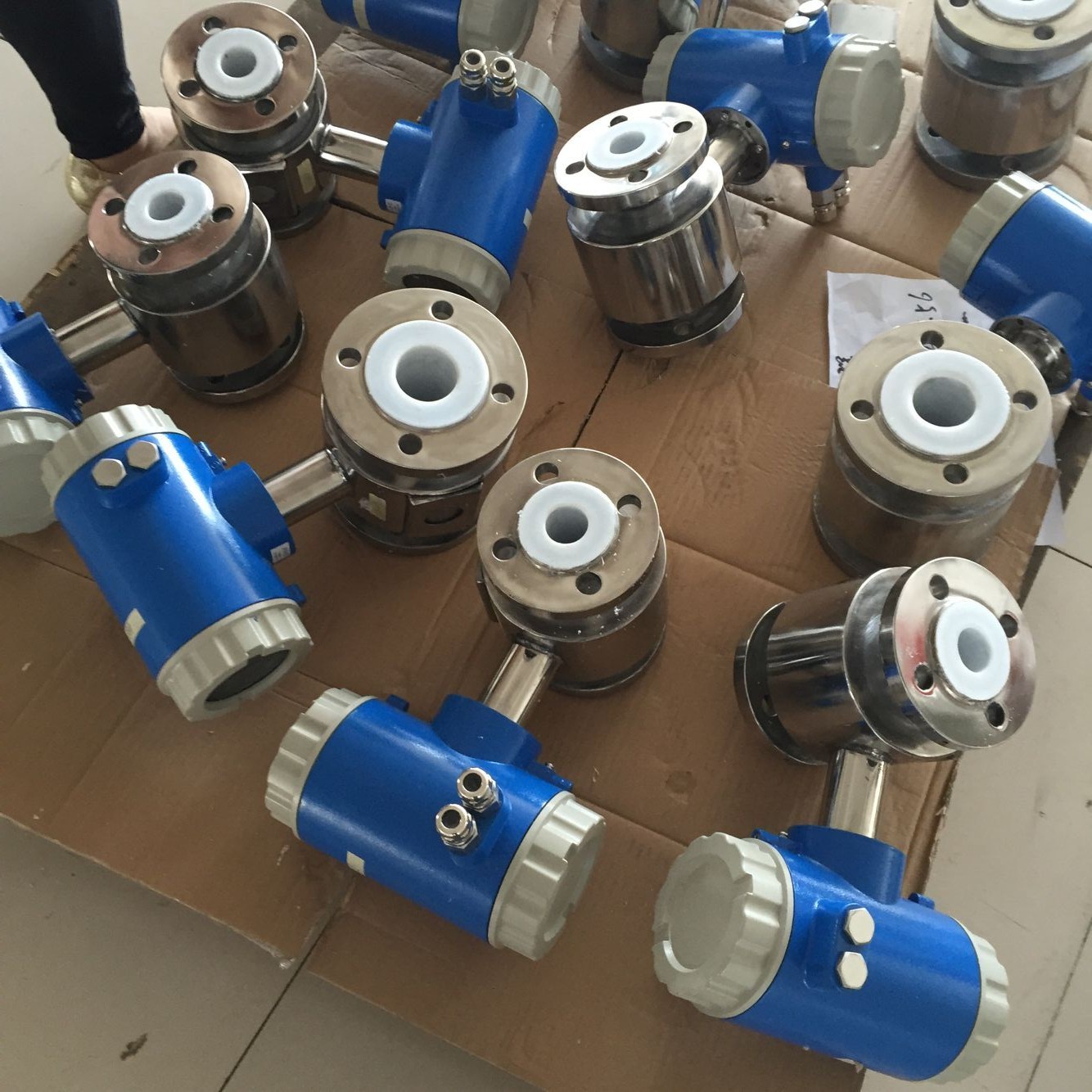 不銹鋼電磁流量計(jì)，紙漿流量計(jì)，酸漿流量計(jì)