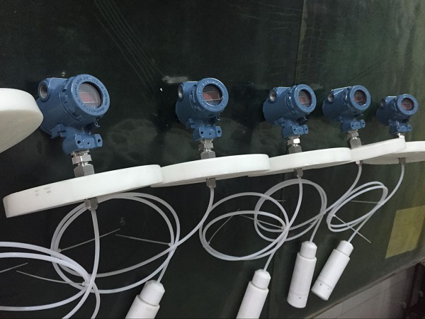 防腐投入式液位變送器價格，廠家